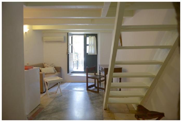Nefeli Castle Stone House Inside The Fortress Monemvasia Extérieur photo
